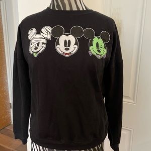 Disney Mickey Mouse Juniors M Halloween Sweatshirt Mummy Vampire Frankenstein